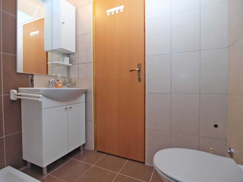 Apartments Elvis 1299 Vrsar Exterior foto